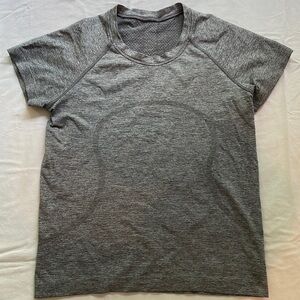 Lulu lemon size 6 grey athletic shirt